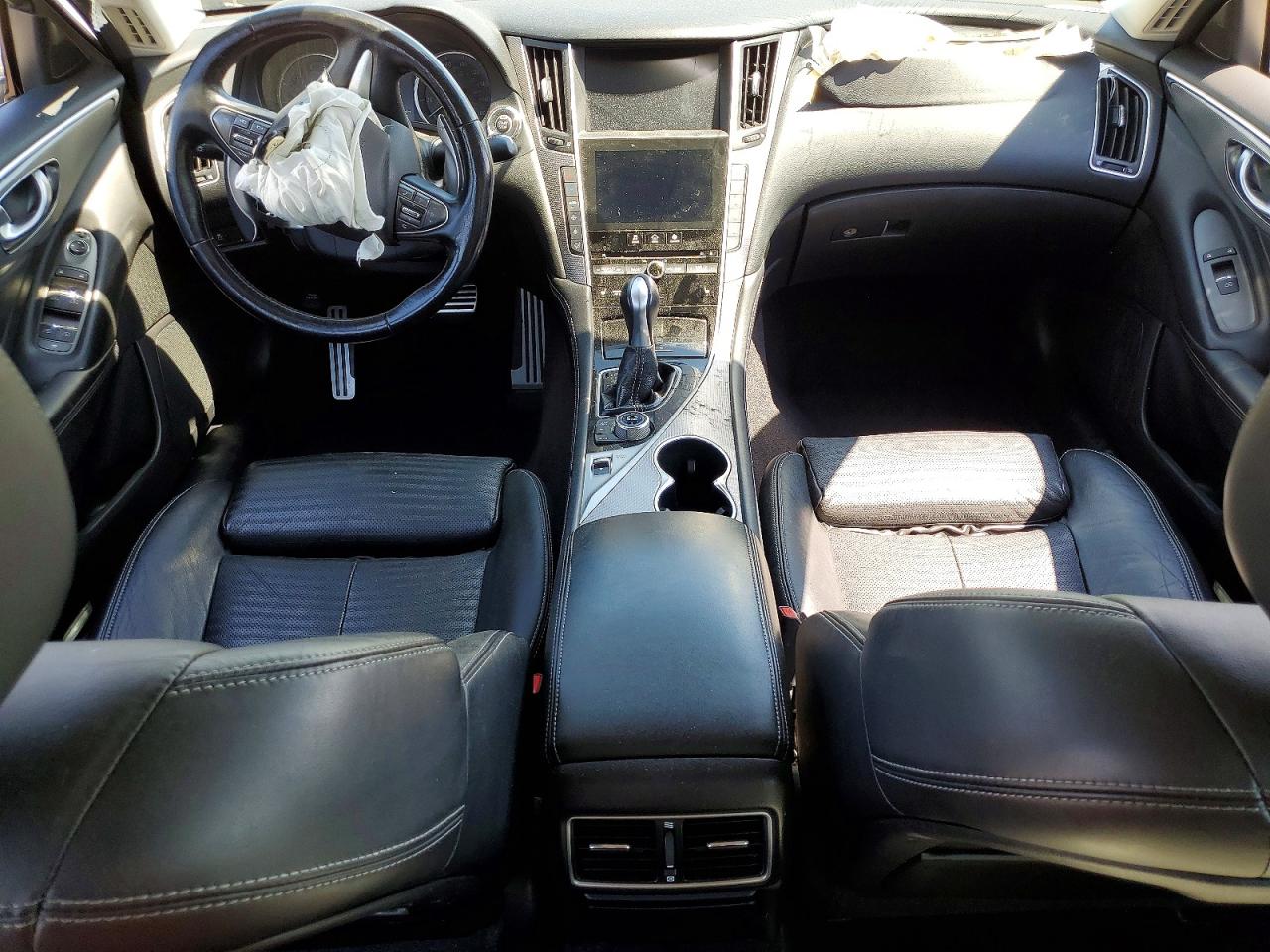 INFINITI Q50 Sport