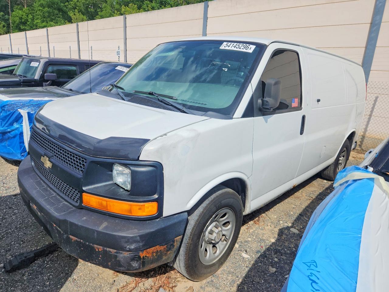 Salvage Chevrolet Express Image