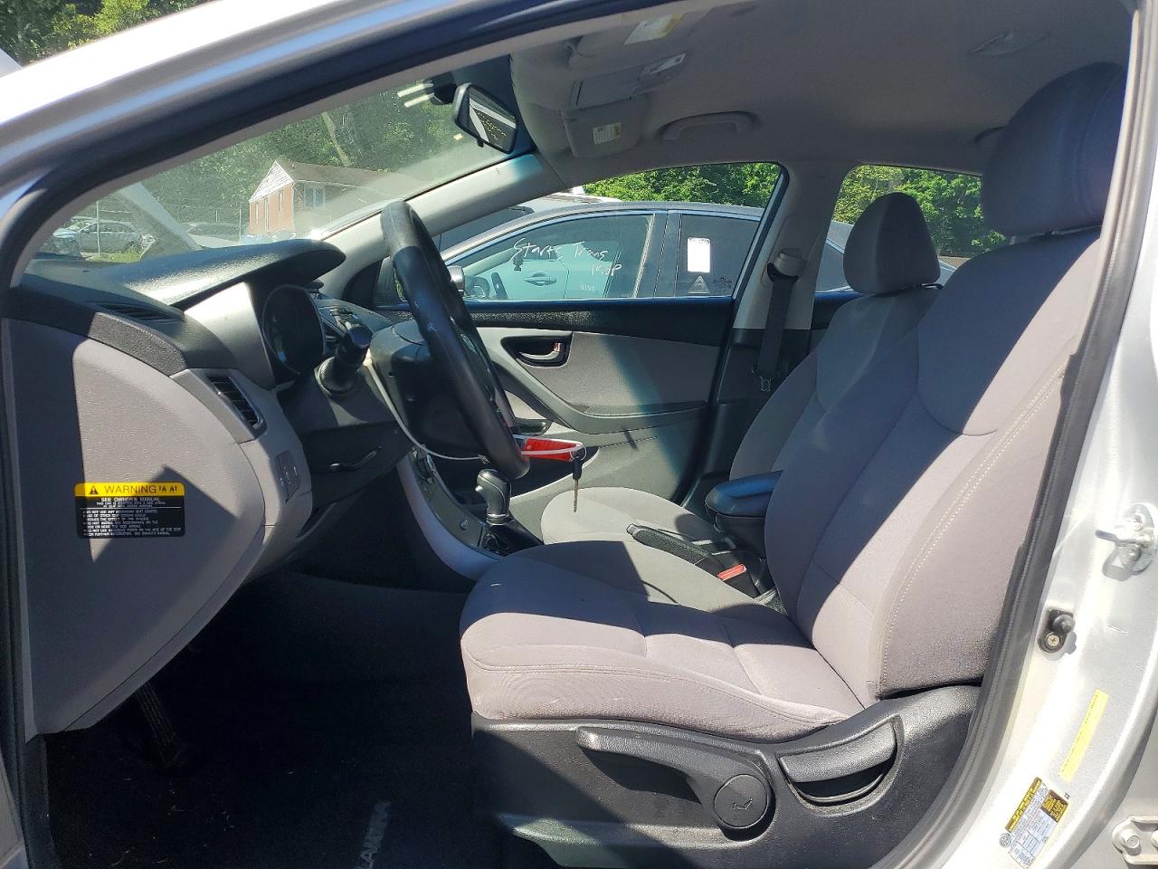 Hyundai ELANTRA Se