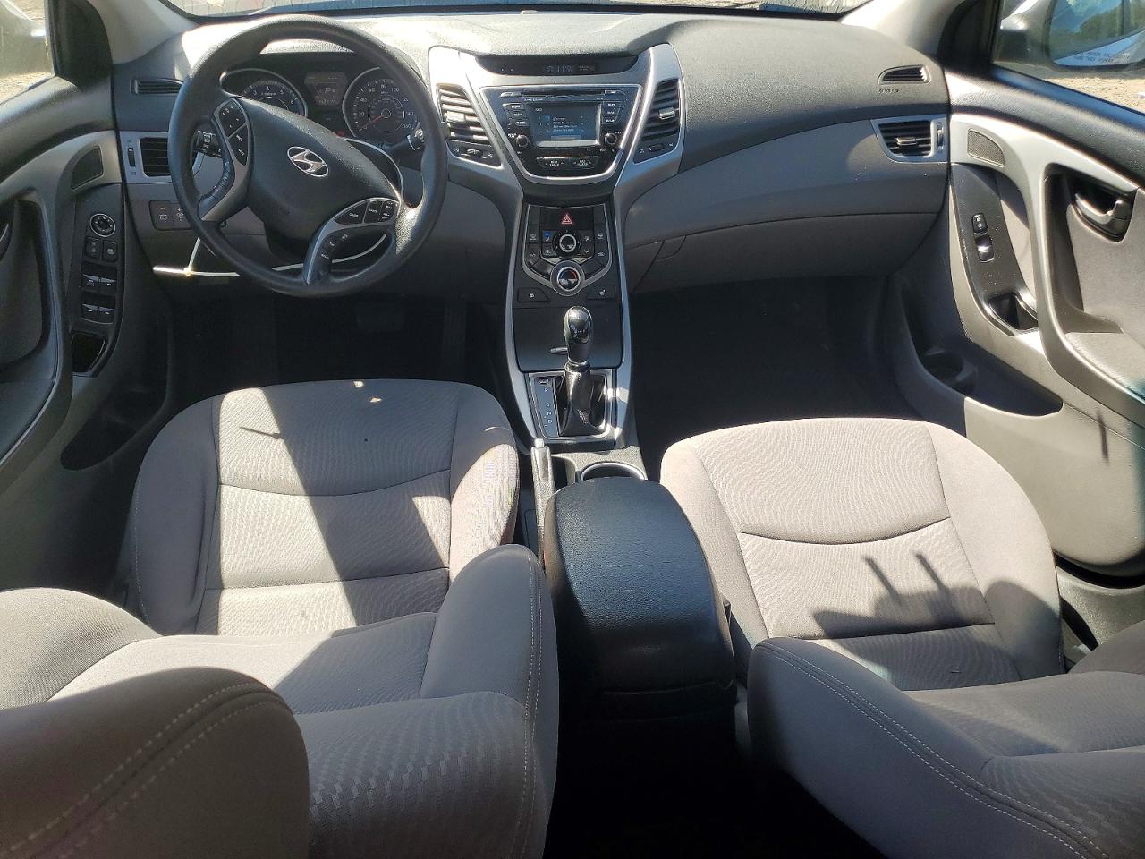 Hyundai ELANTRA Se