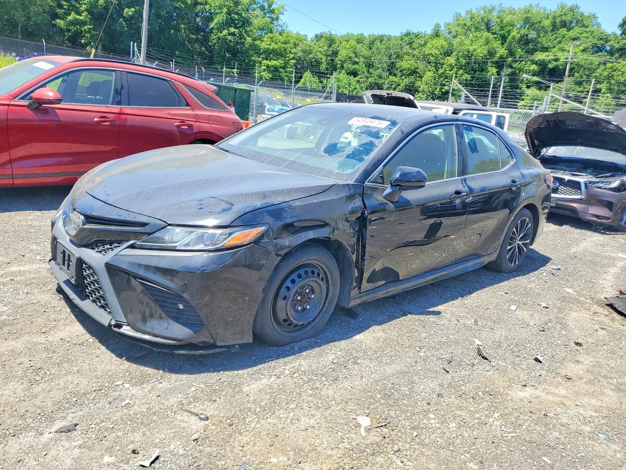 Salvage Toyota Camry Image