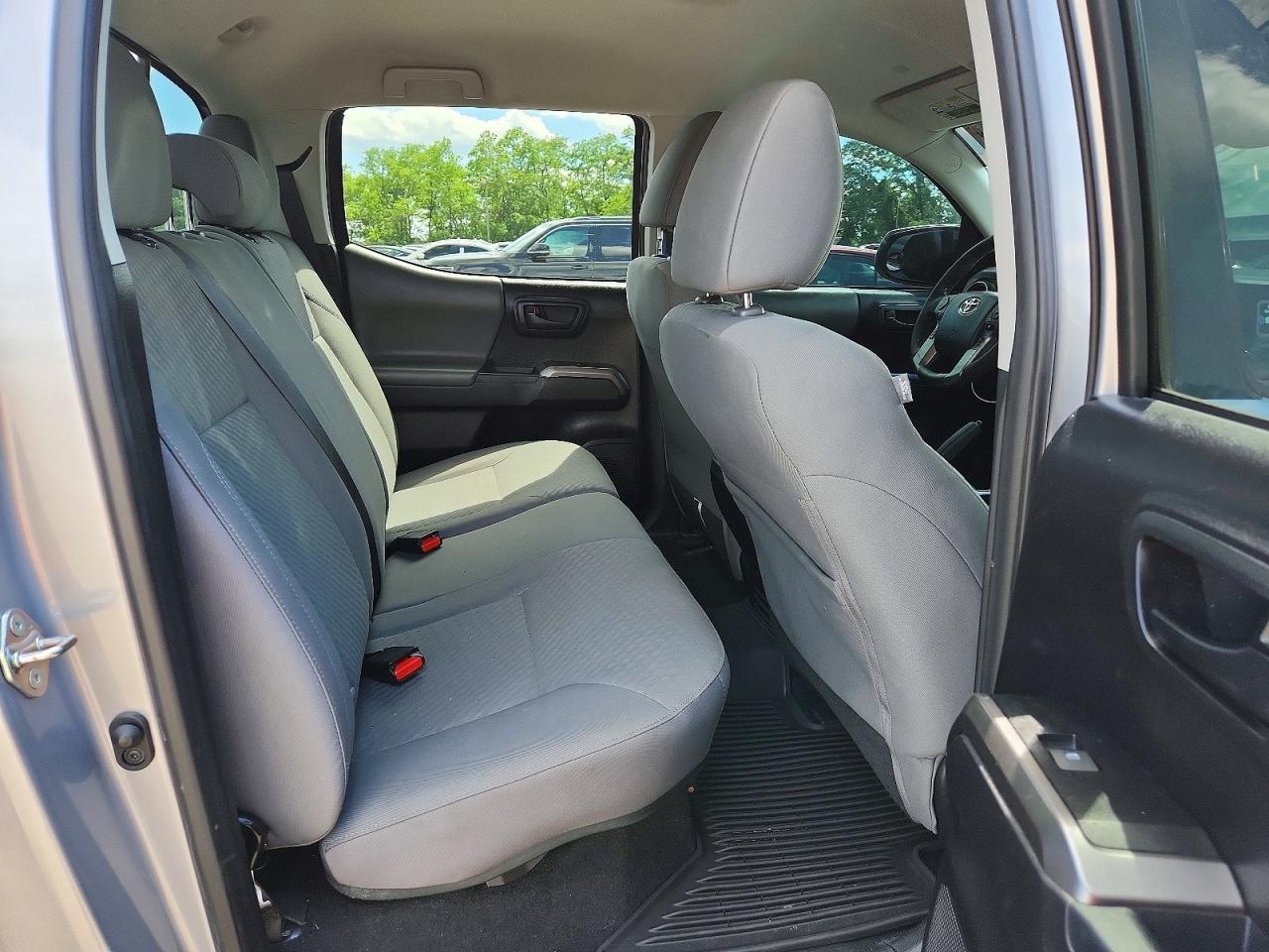 Toyota Tacoma Sr5 V6