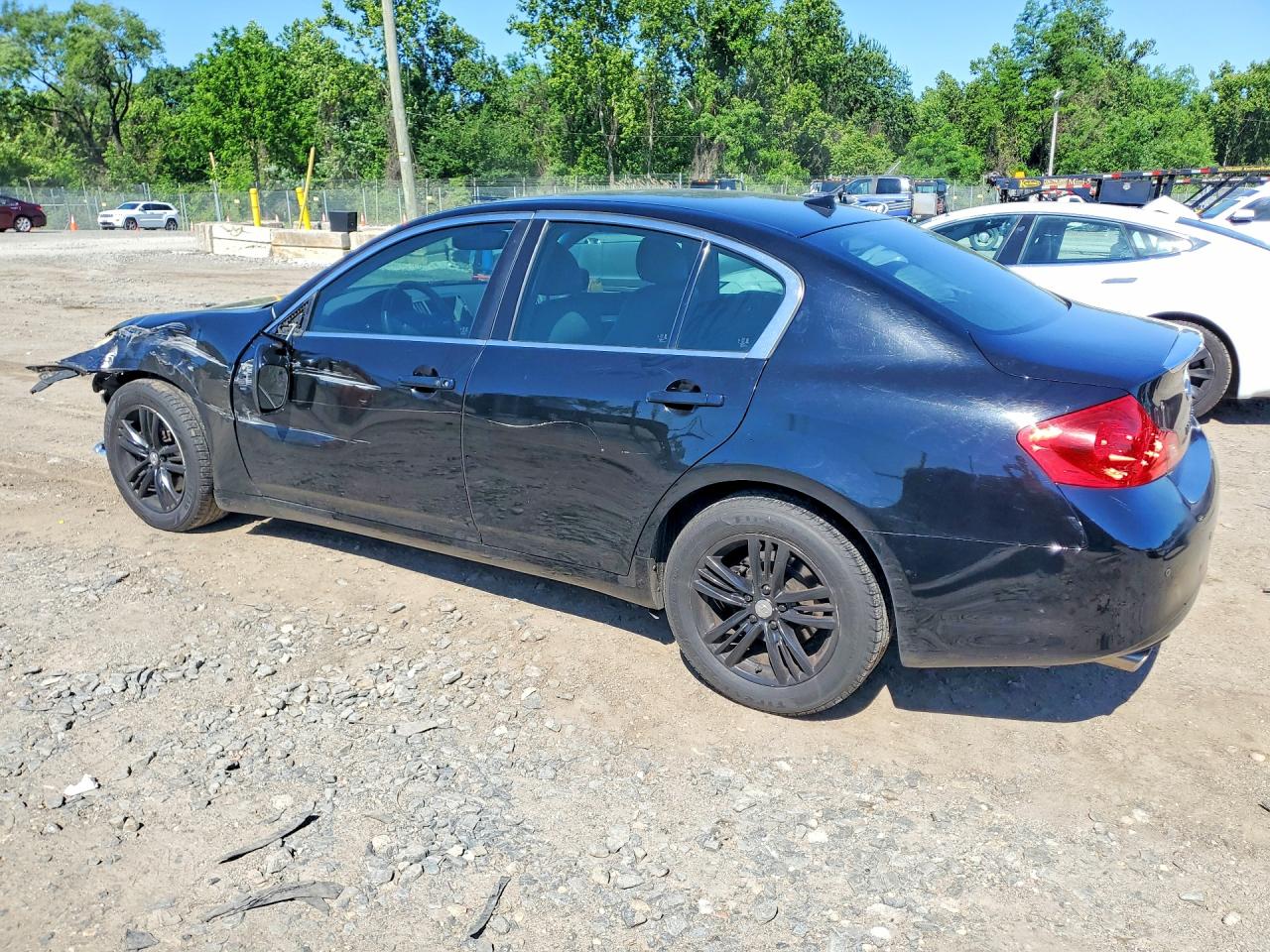 INFINITI G37 X