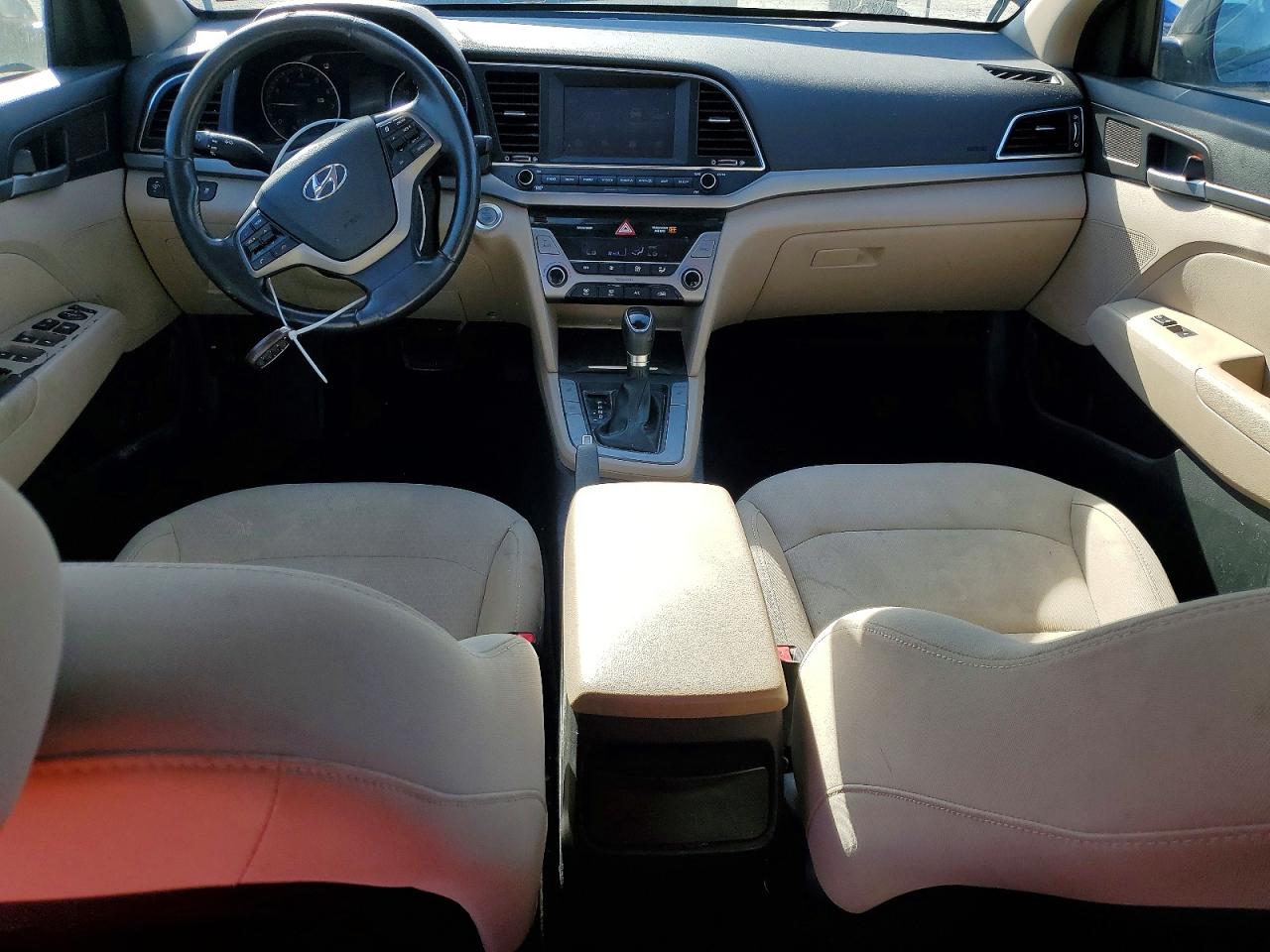 Hyundai ELANTRA Value Edition