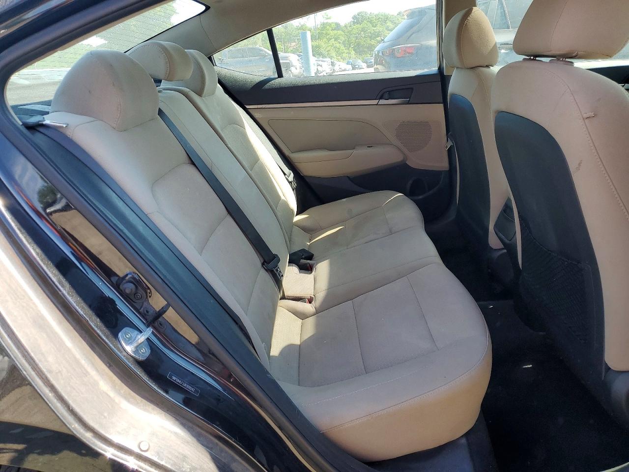 Hyundai ELANTRA Value Edition