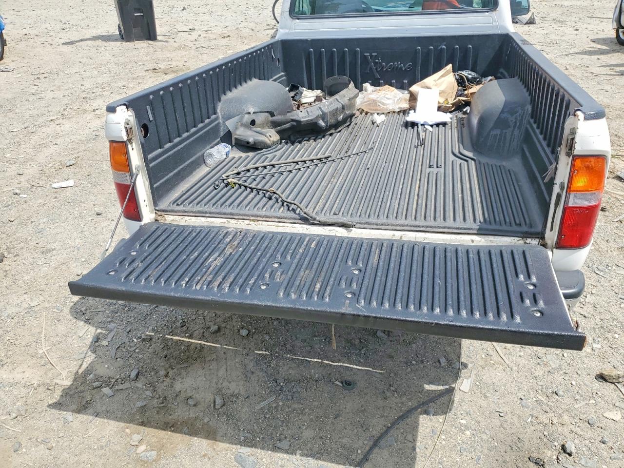 Toyota Tacoma Base