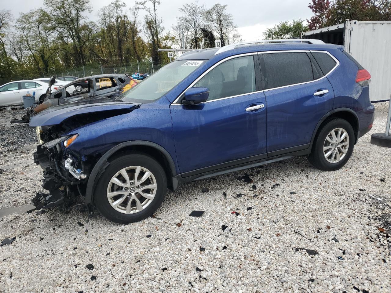 Salvage Nissan Rogue Image