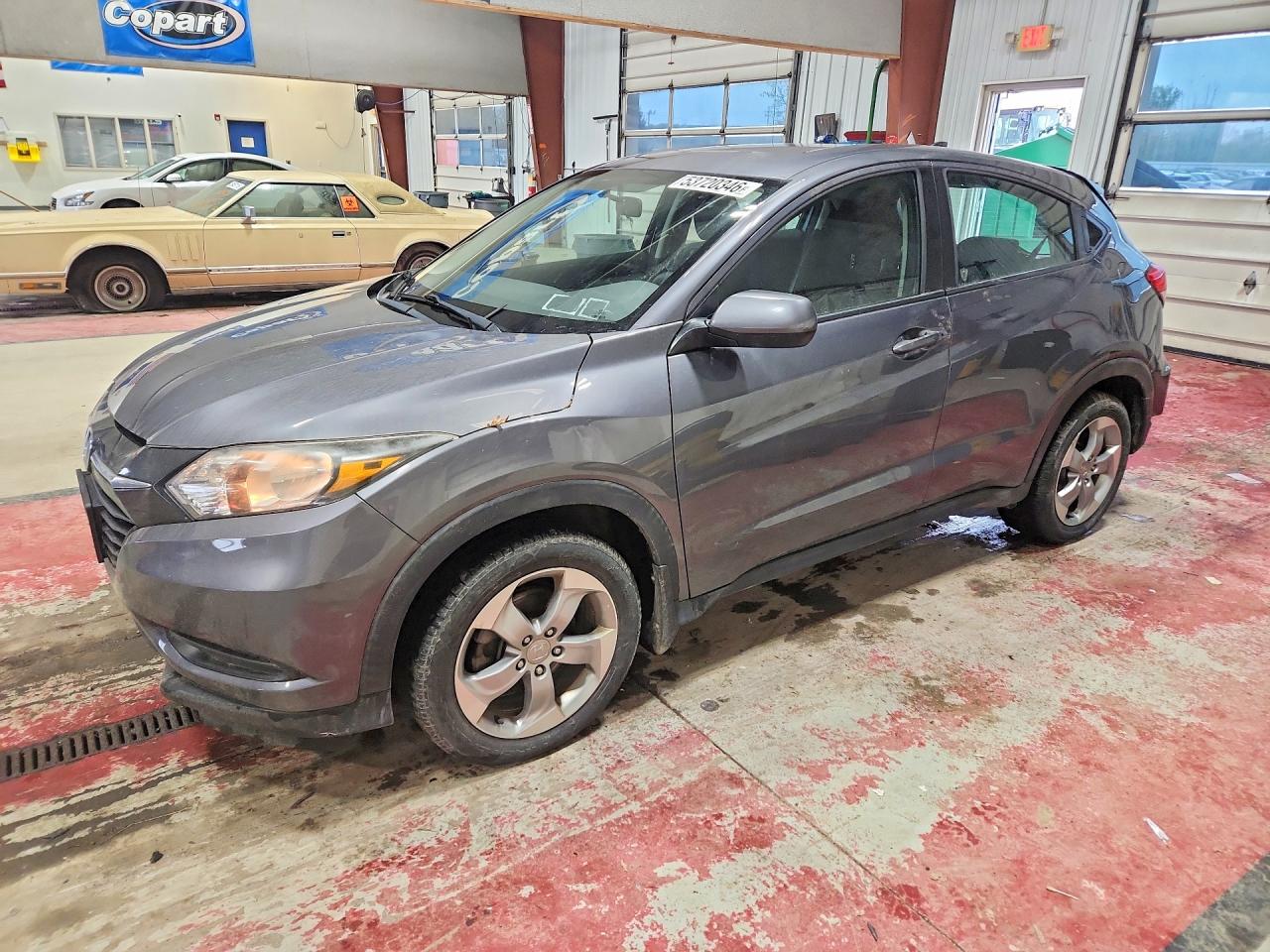 Salvage Honda HR-V Image