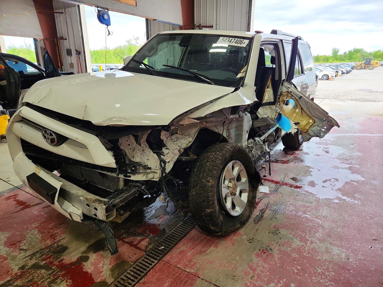 Salvage Toyota 4Runner Image