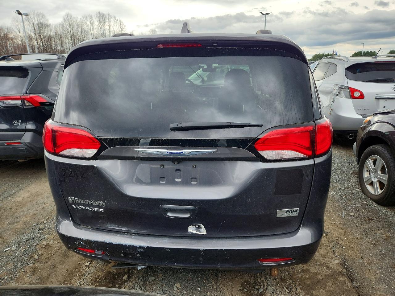 Chrysler Minivan Lxi