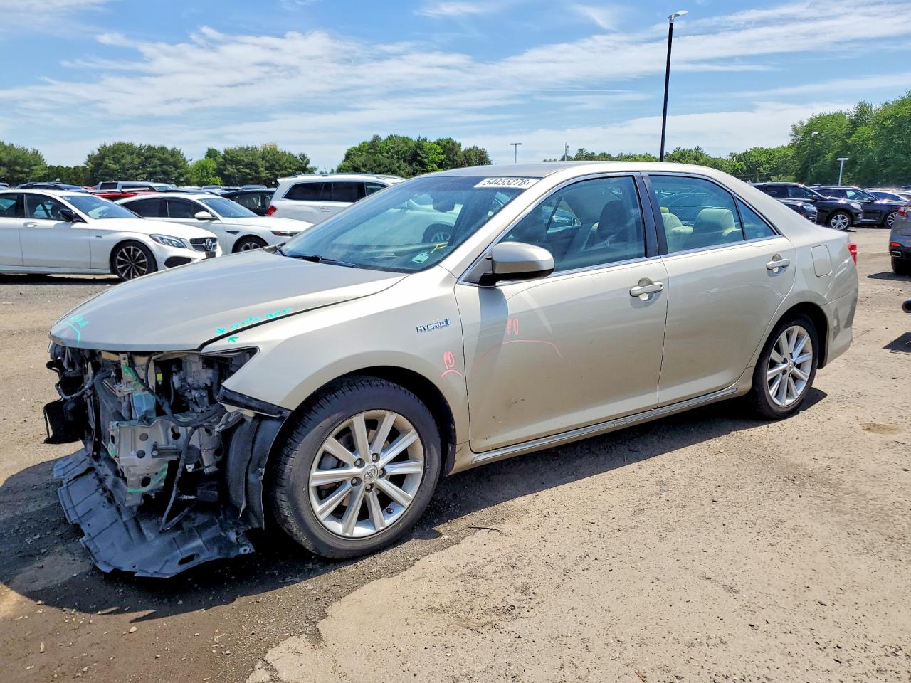Salvage Toyota Camry Image