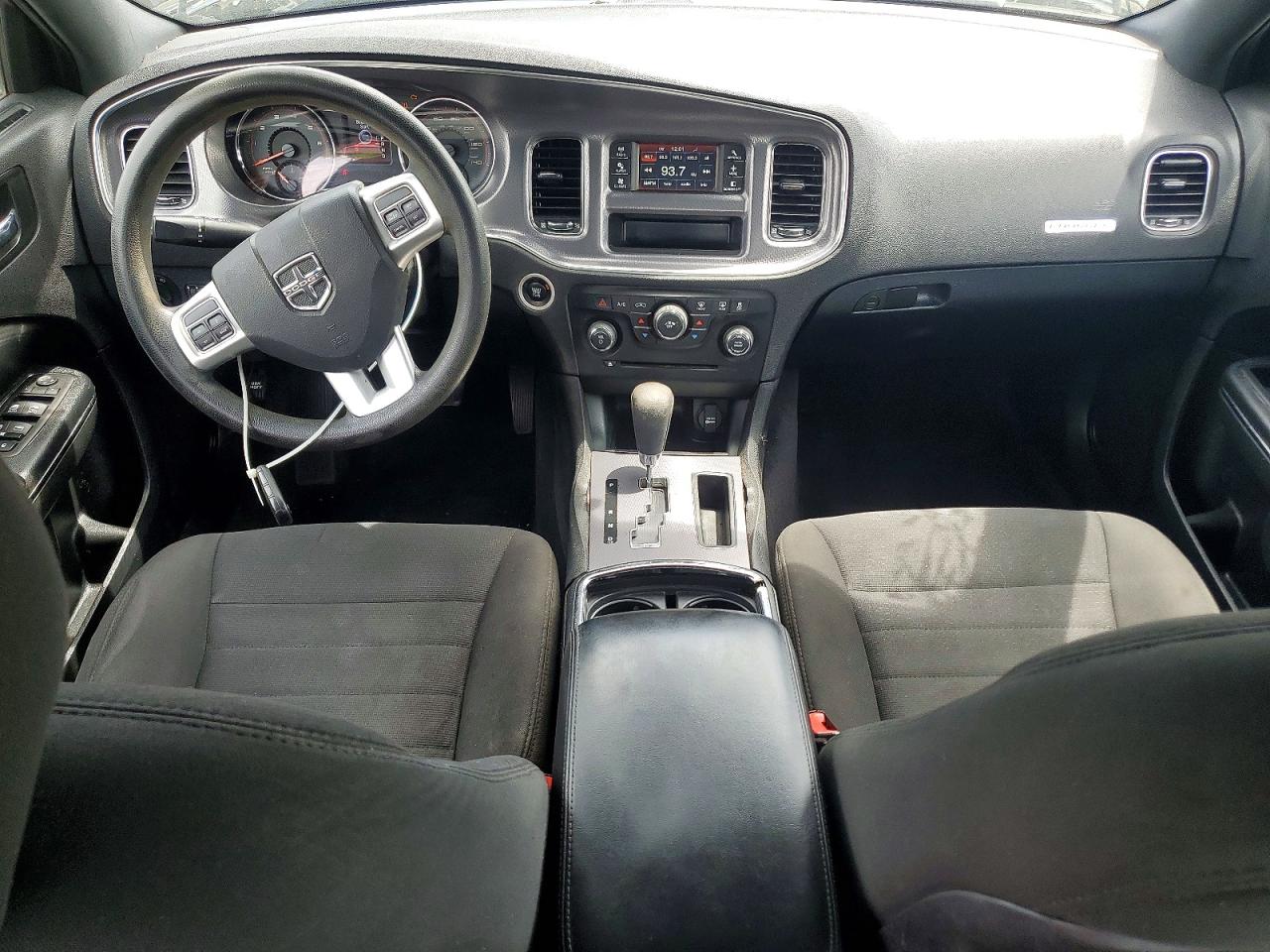 Dodge Charger Se