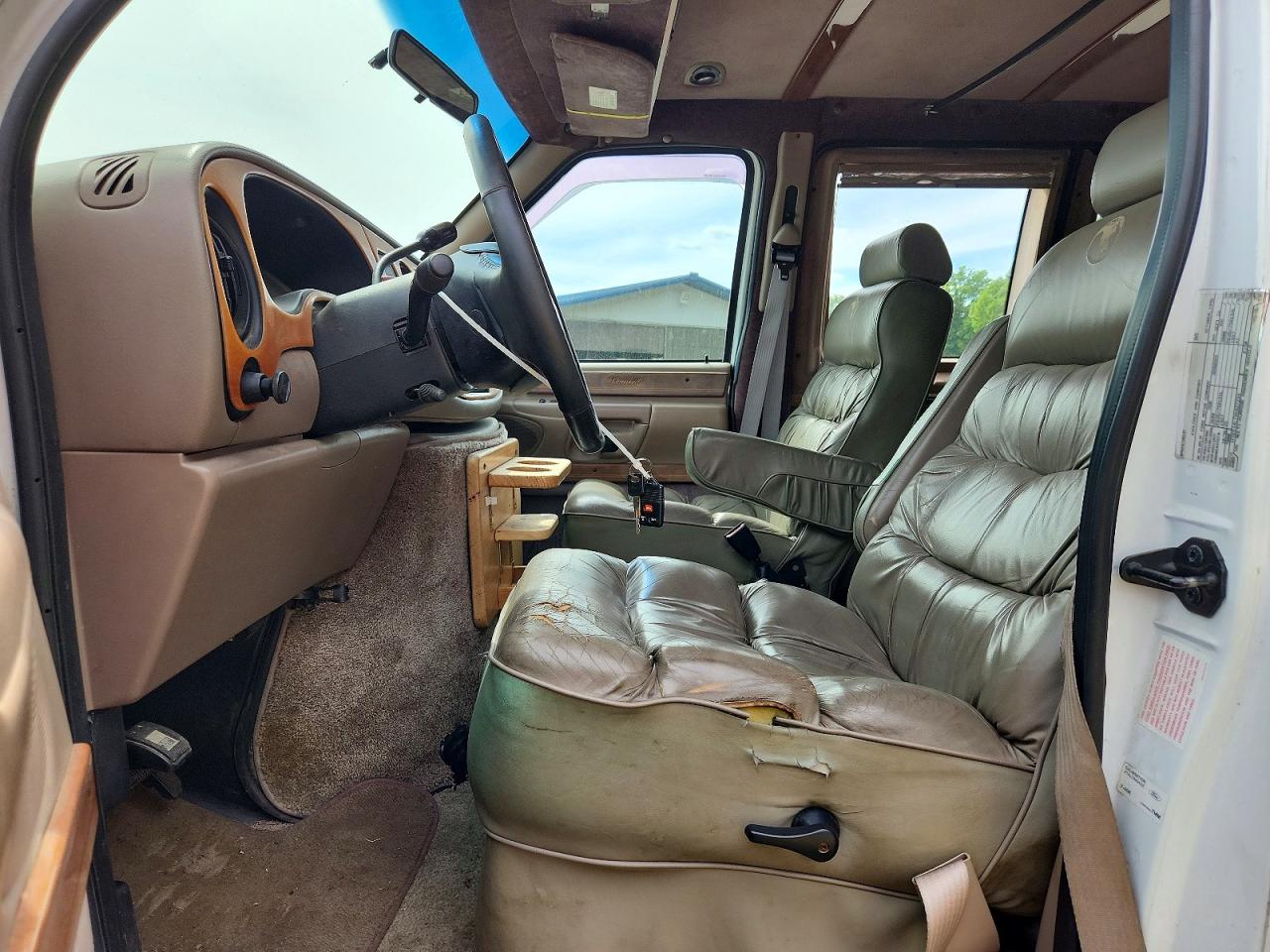 Ford Econoline E150 Van