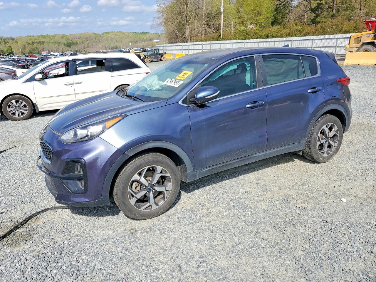 Salvage Kia Sportage Image