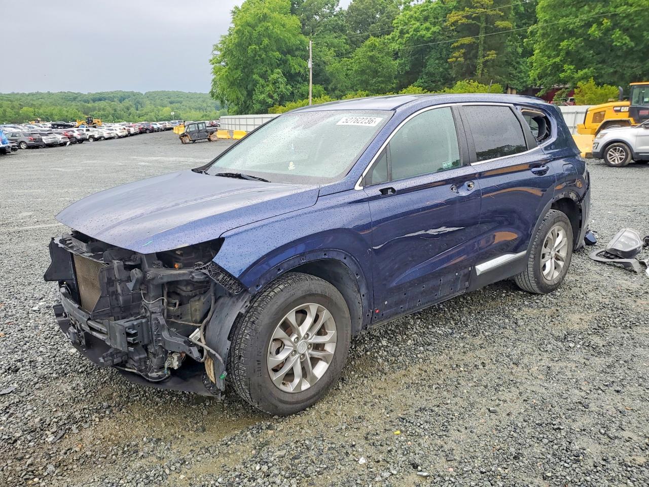 Salvage Hyundai SANTA FE Image