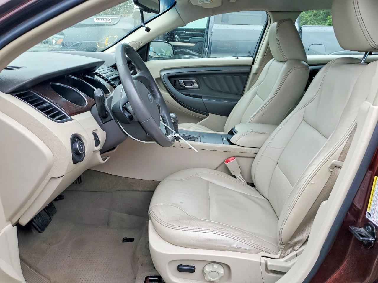 Ford Taurus Sel