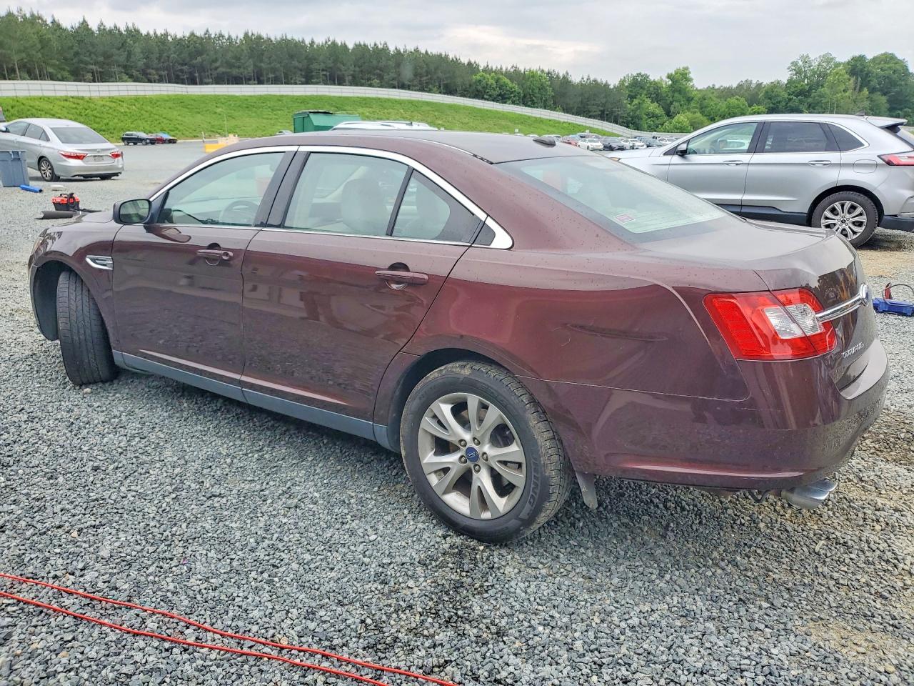 Ford Taurus Sel