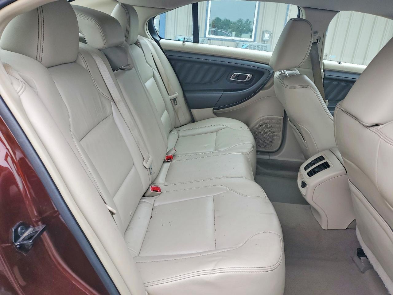 Ford Taurus Sel