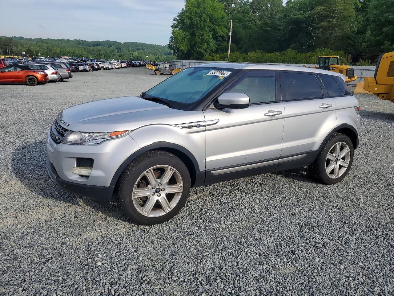 Salvage Land Rover Range Rover Image