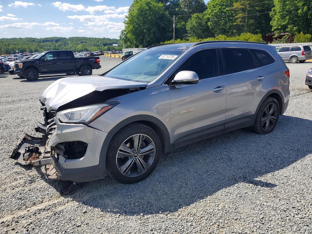 Salvage Hyundai SANTA FE Image