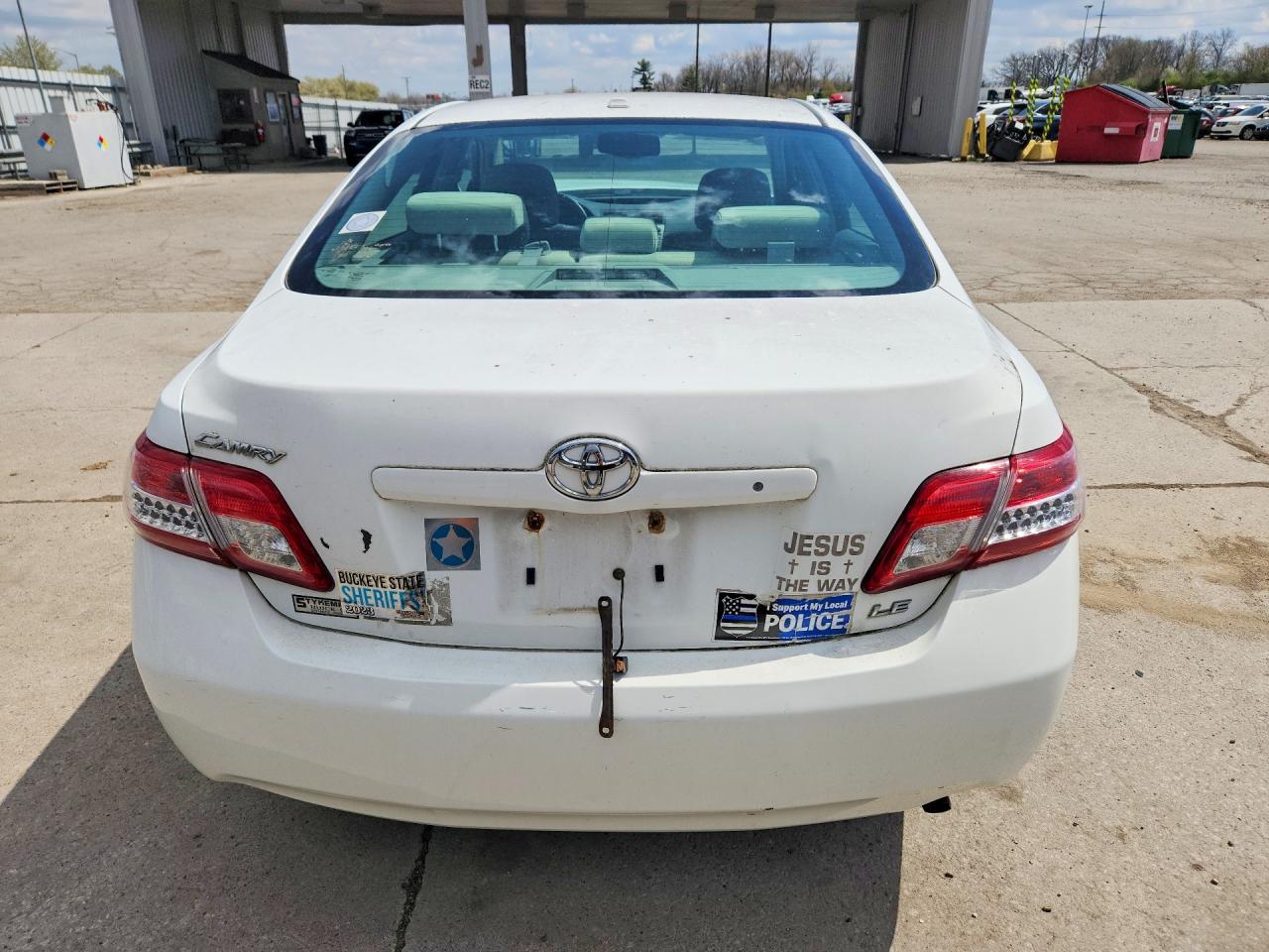 Toyota Camry Le