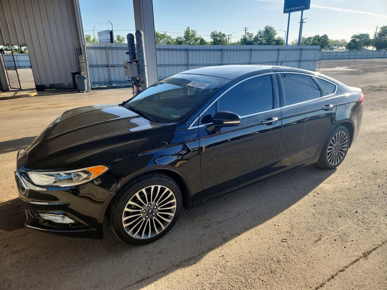 Salvage Ford Fusion Image