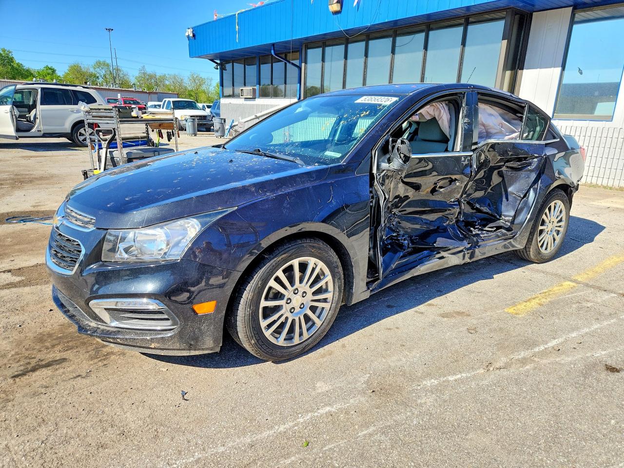 Salvage Chevrolet Cruze Image