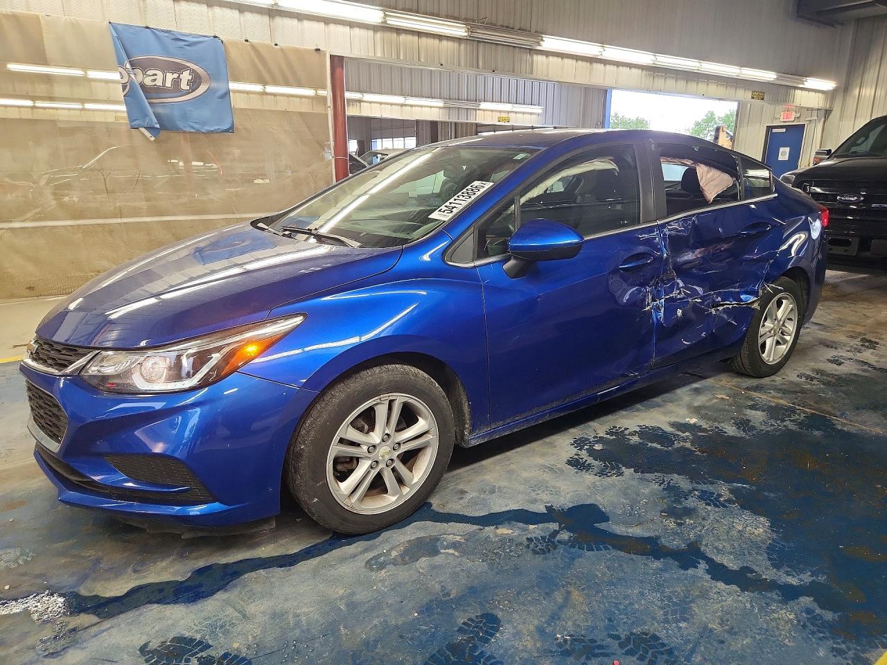 Salvage Chevrolet Cruze Image