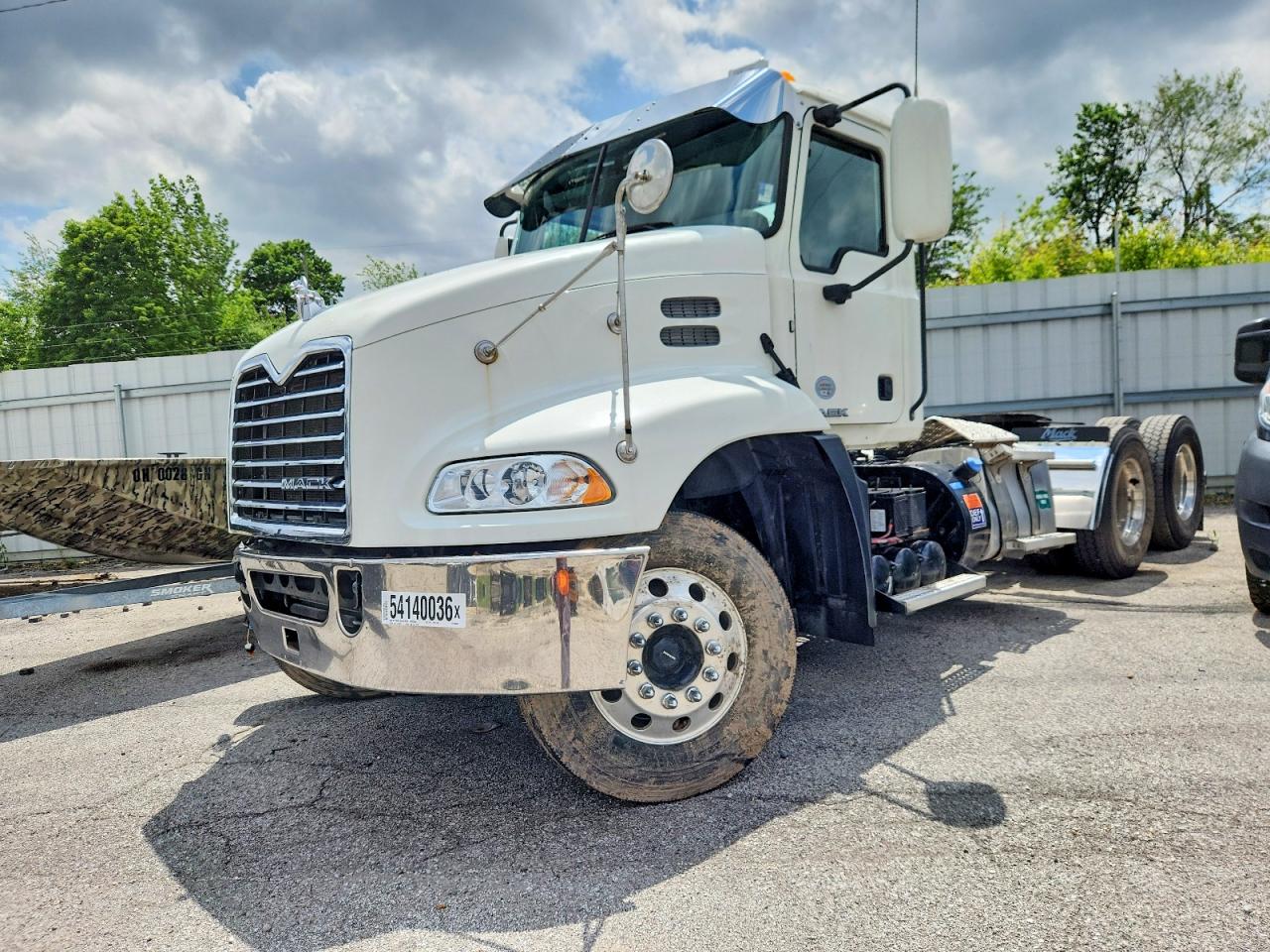 Mack 600