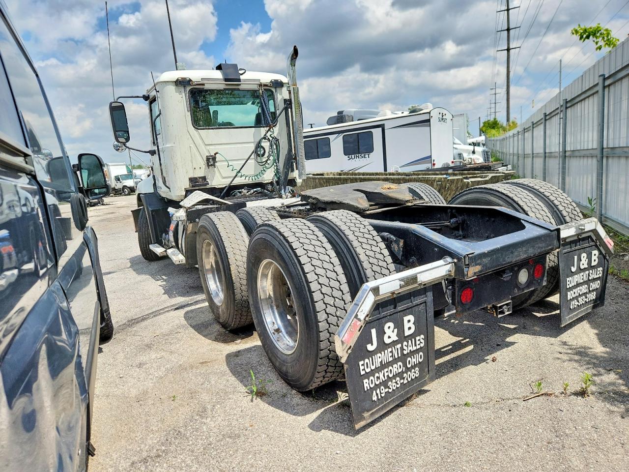 Mack 600
