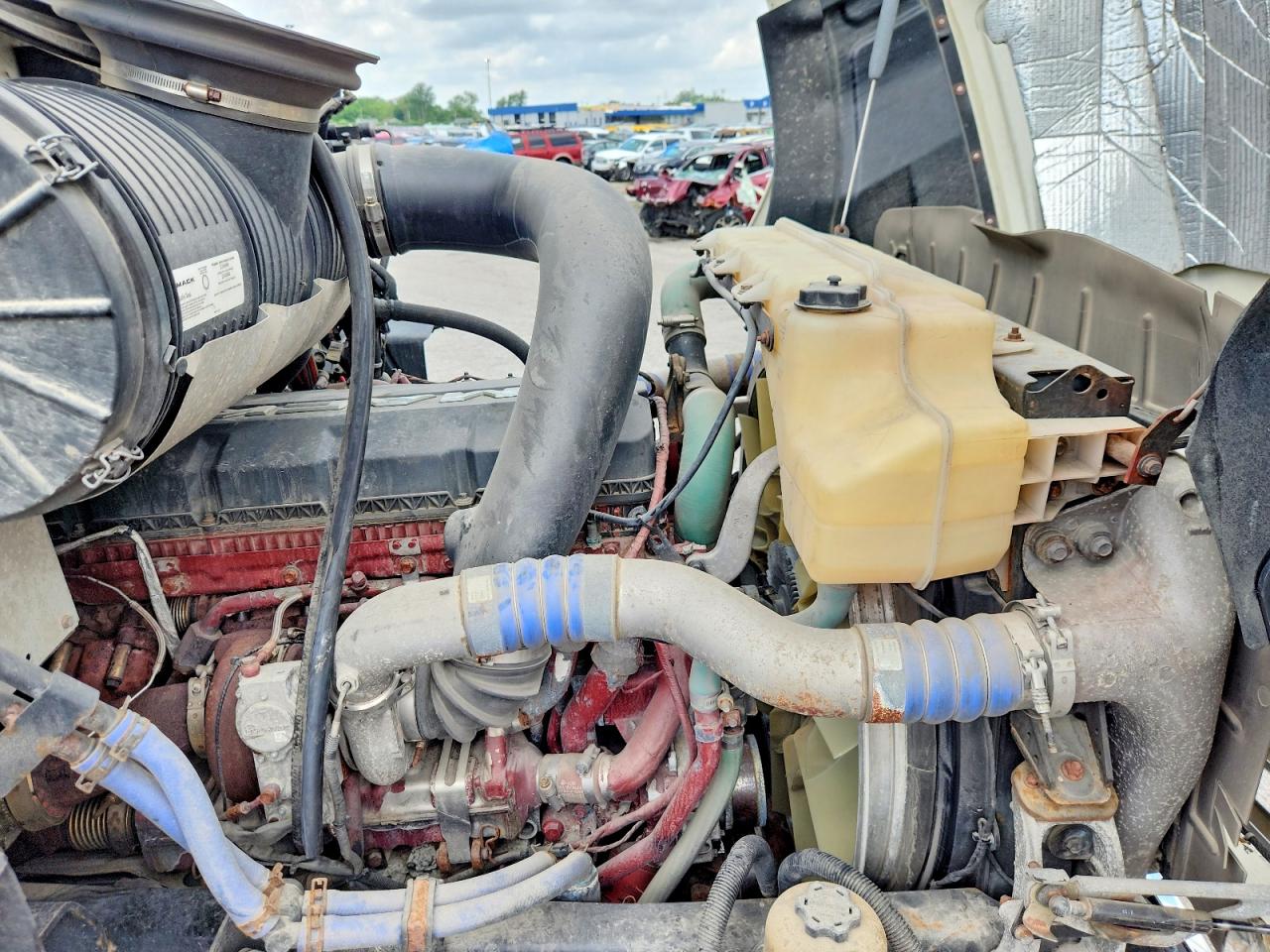Mack 600