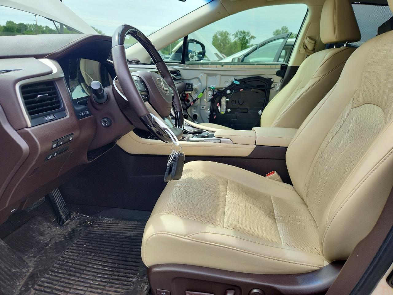 Lexus RX Base