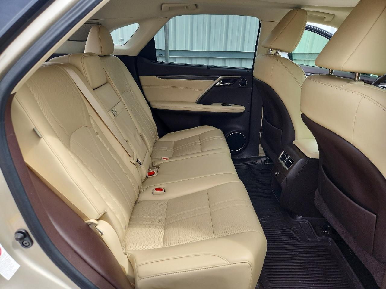 Lexus RX Base