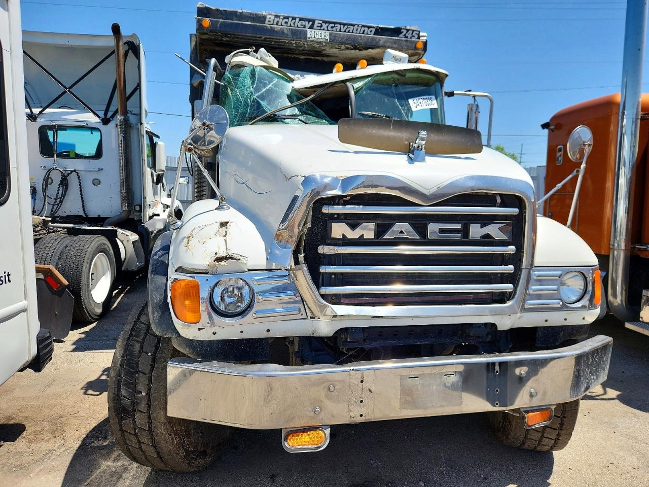 Mack 700 Ct