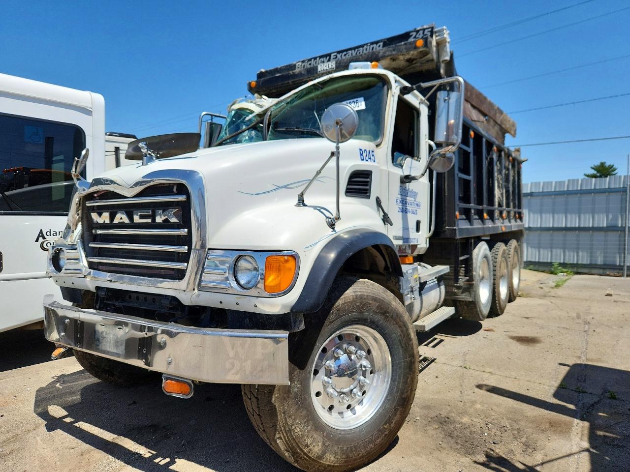 Mack 700 Ct