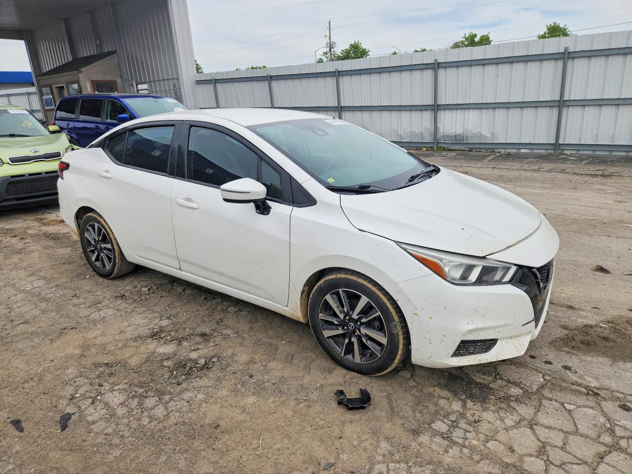 Nissan Versa Sv