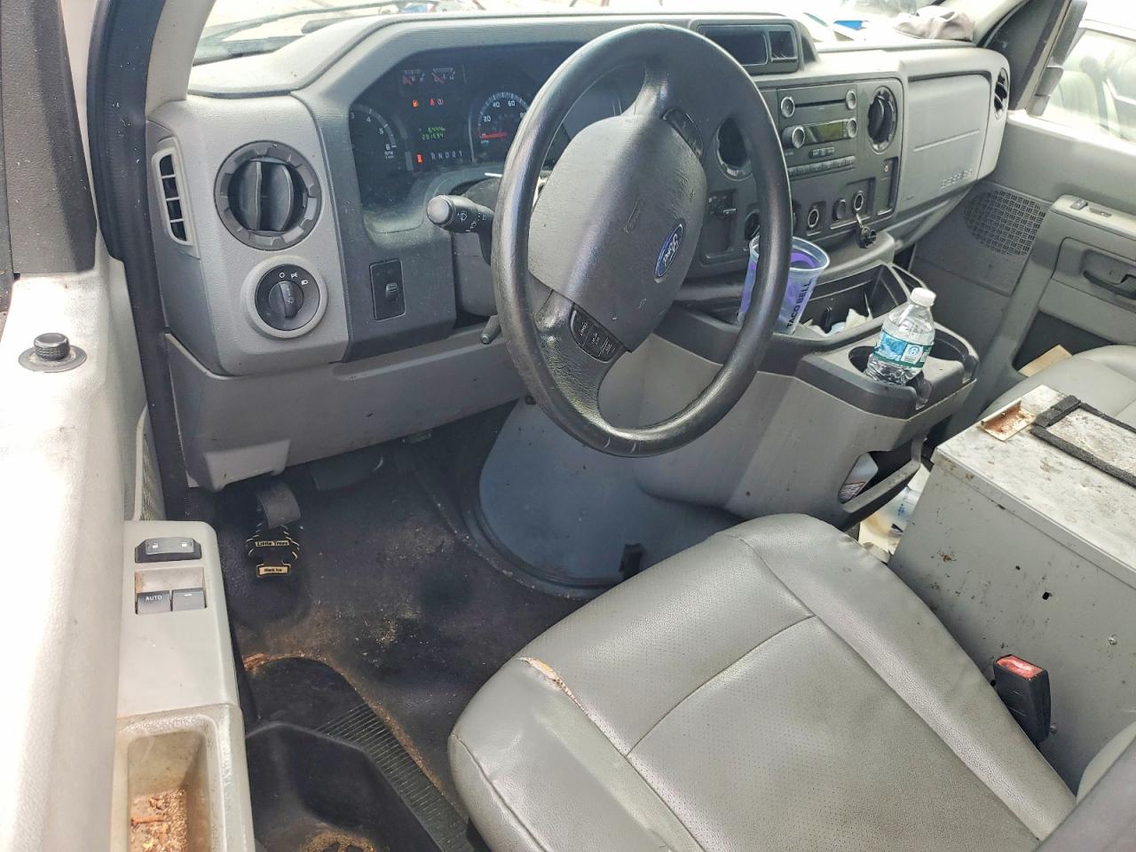 Ford Econoline E150 Van