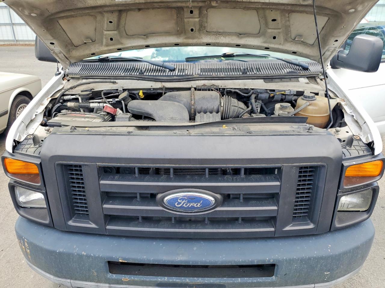Ford Econoline E150 Van
