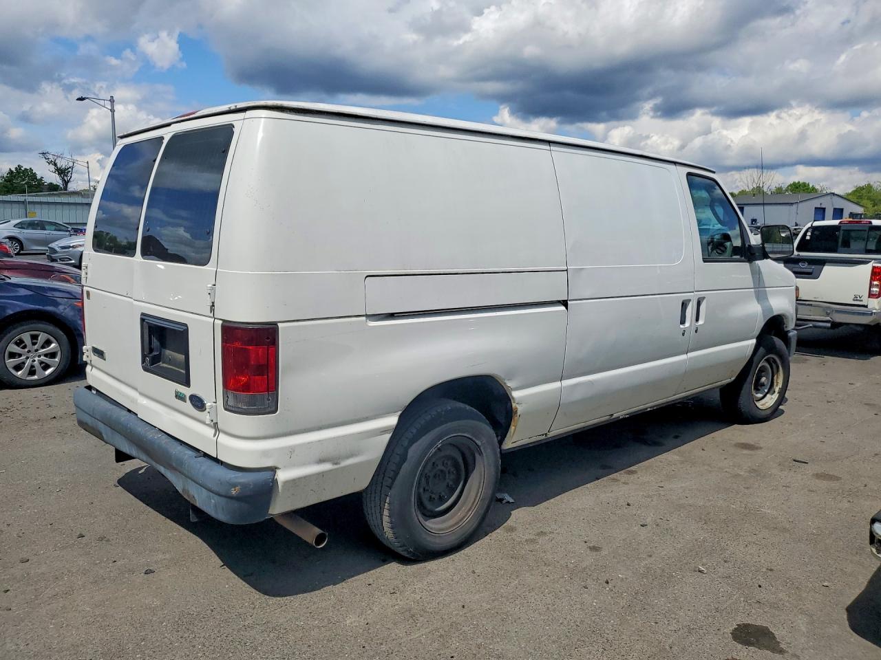 Ford Econoline E150 Van
