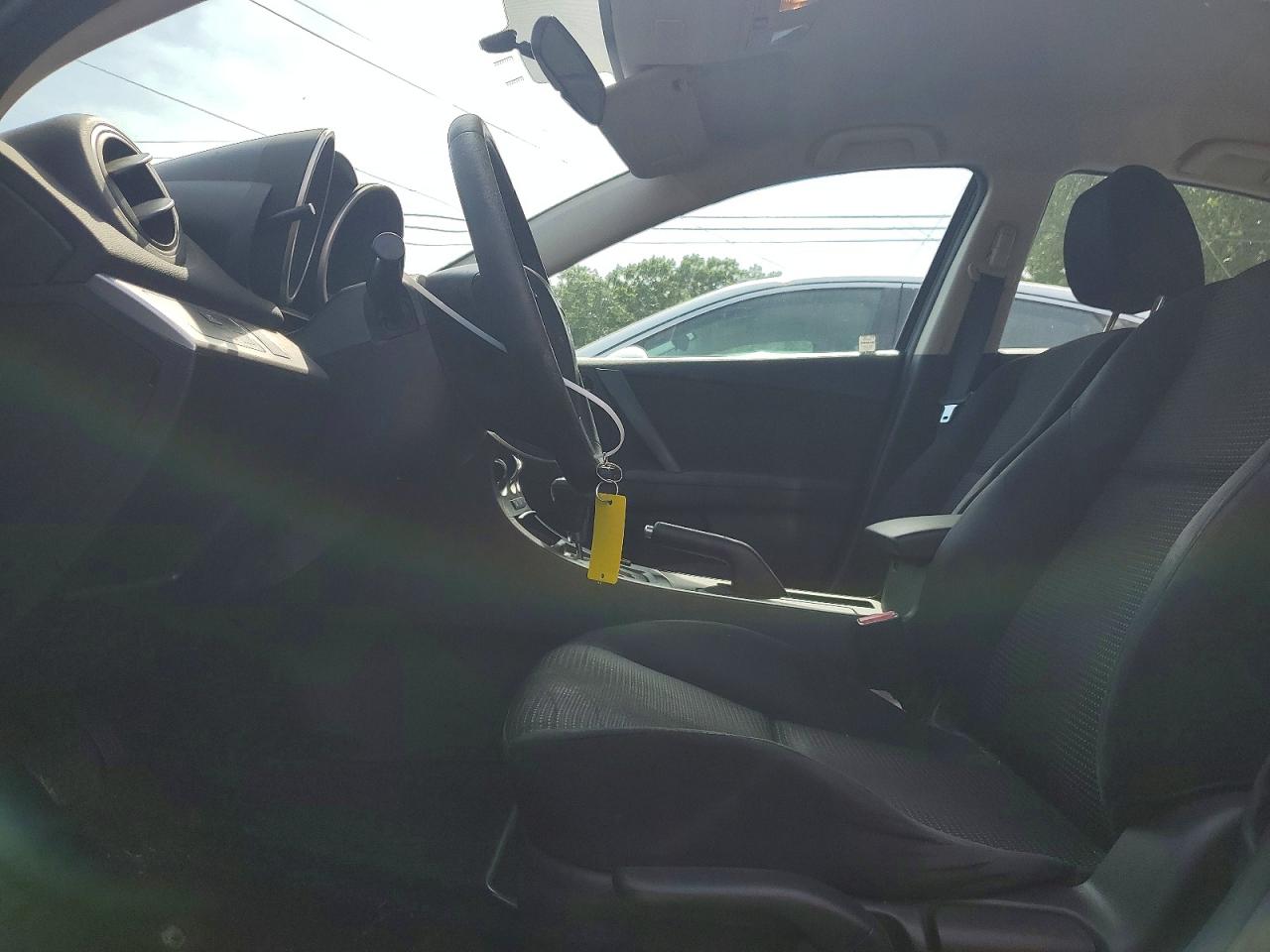 Mazda 3 I