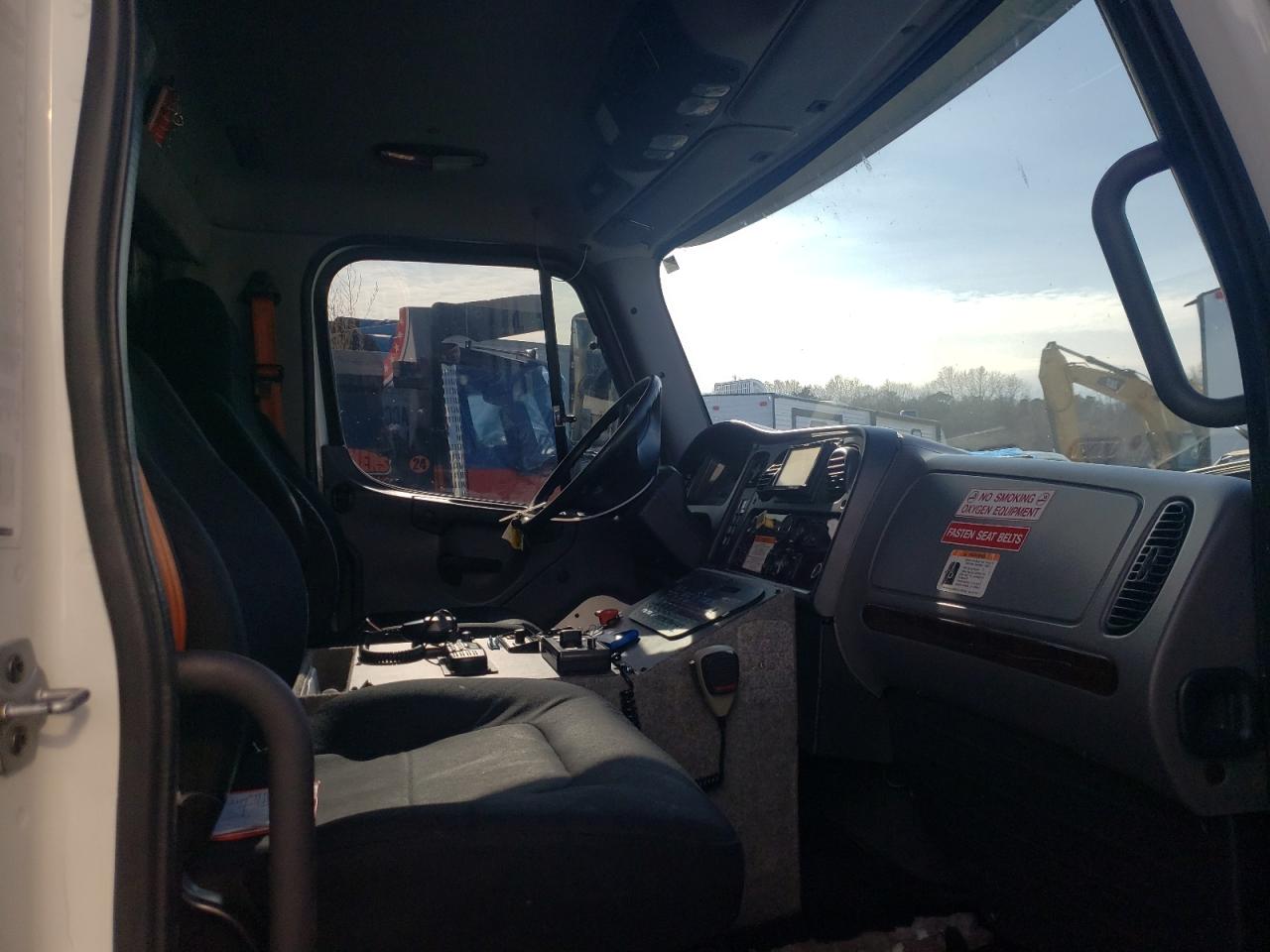 Freightliner M2 106 Medium Duty