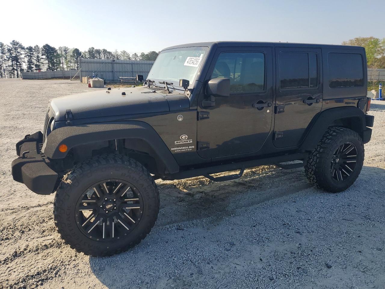 Salvage Jeep Wrangler Image