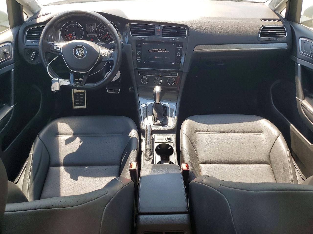 Volkswagen Golf S