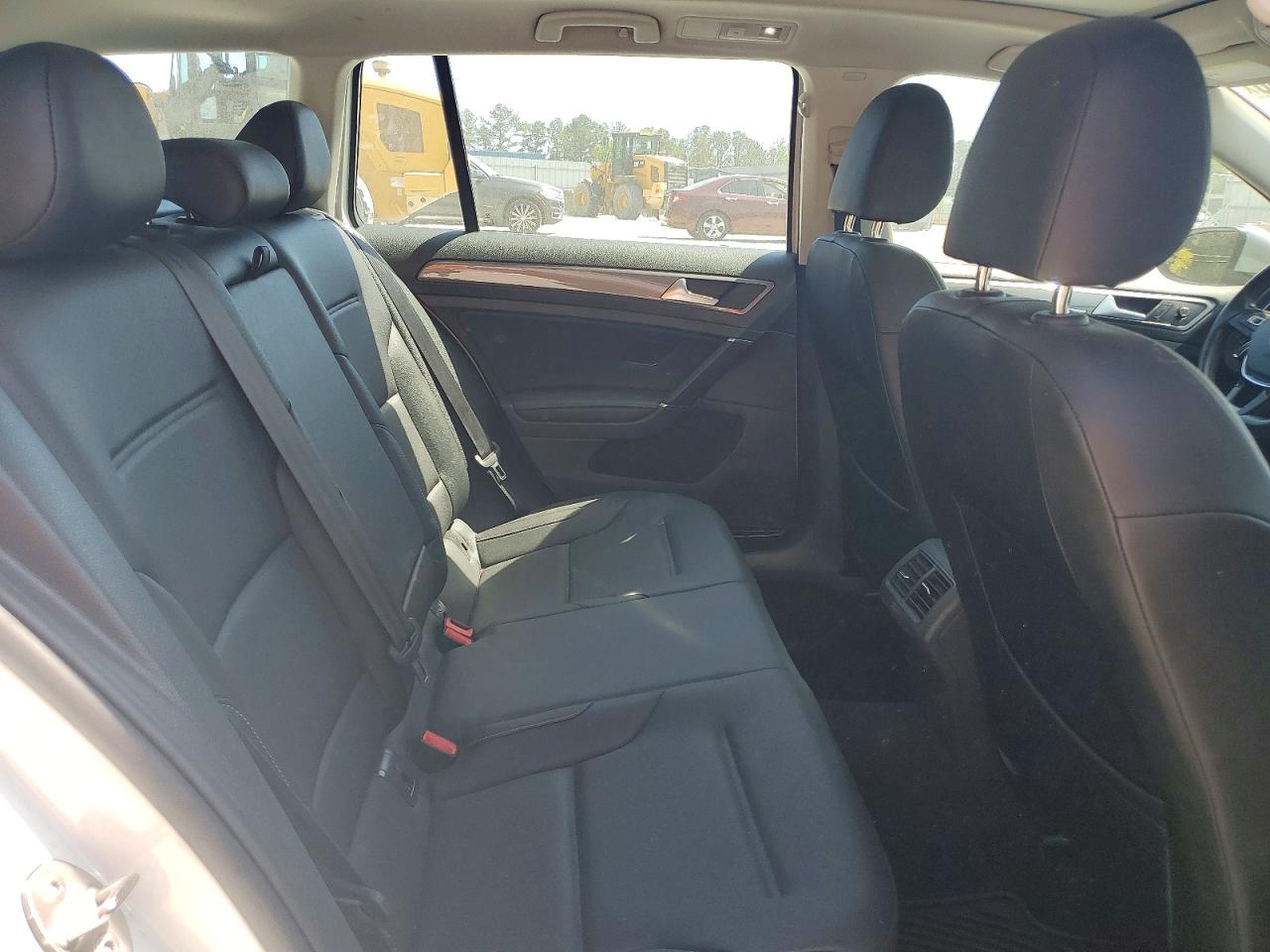 Volkswagen Golf S