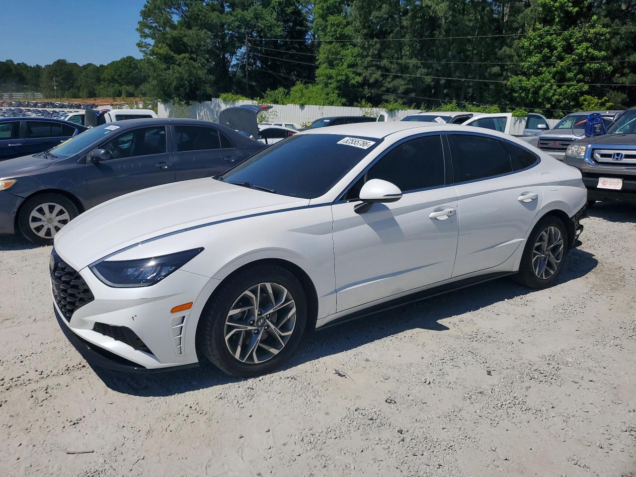 Salvage Hyundai SONATA Image