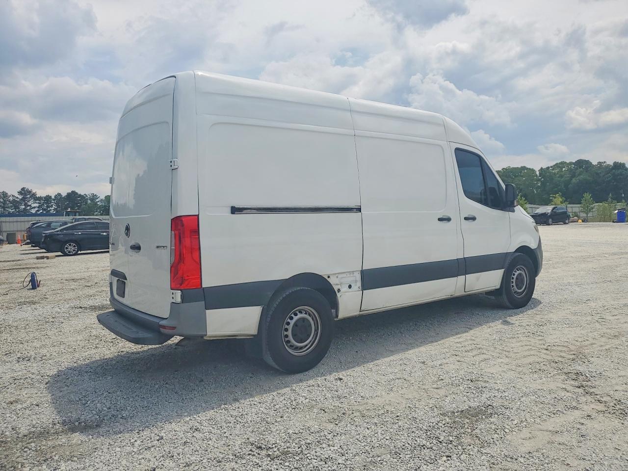 Mercedes-Benz Sprinter 2500