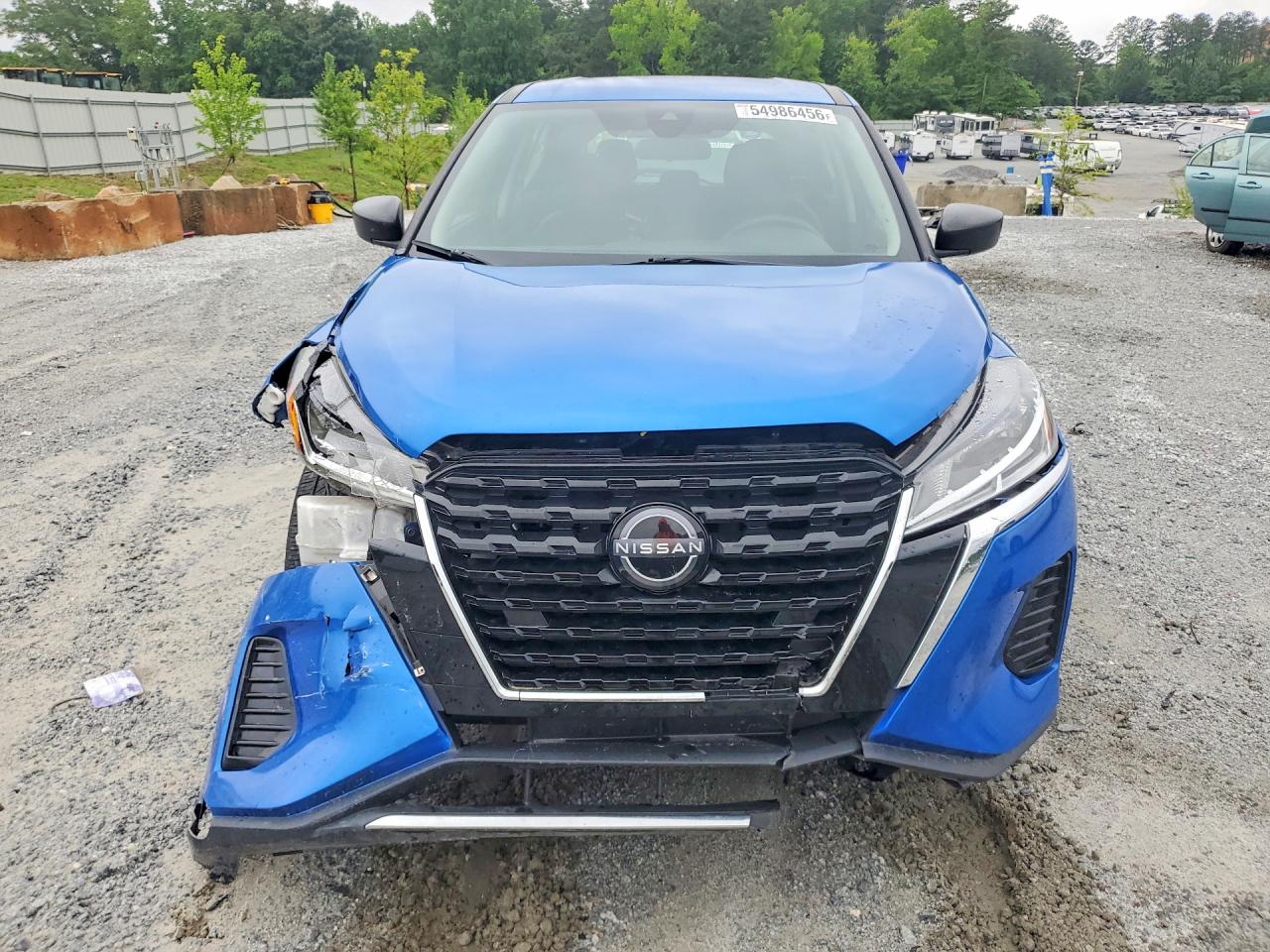 Nissan Kicks S