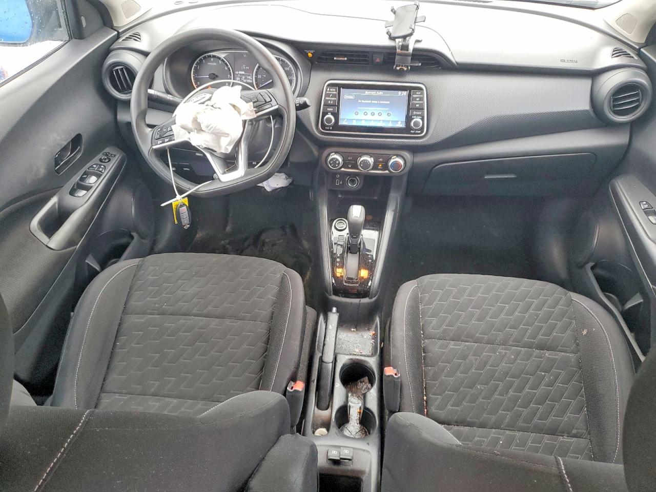 Nissan Kicks S