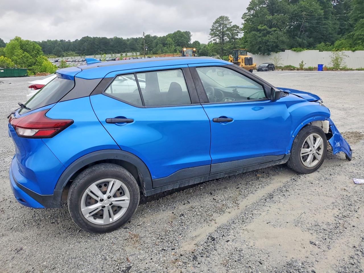 Nissan Kicks S