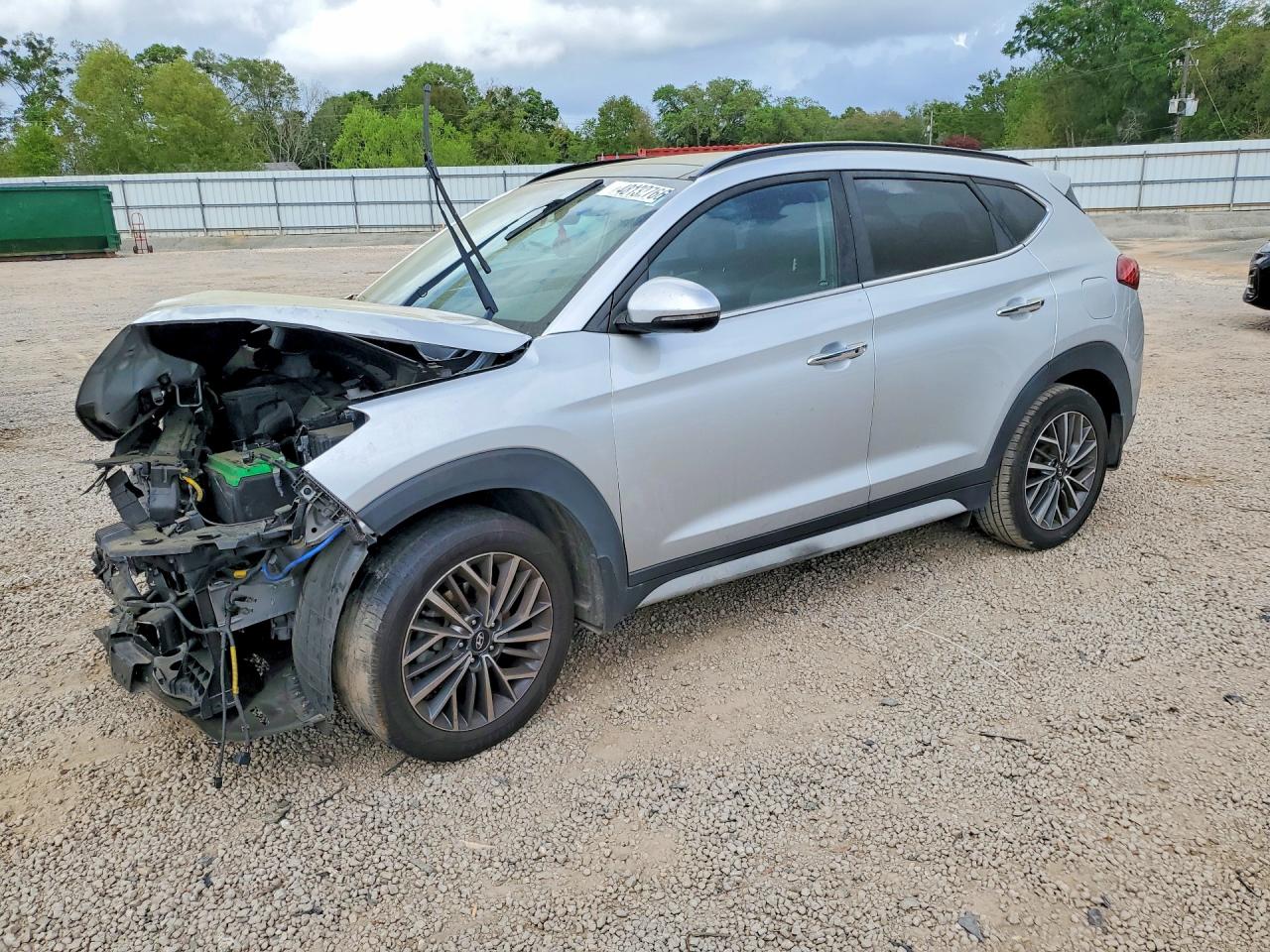 Salvage Hyundai TUCSON Image